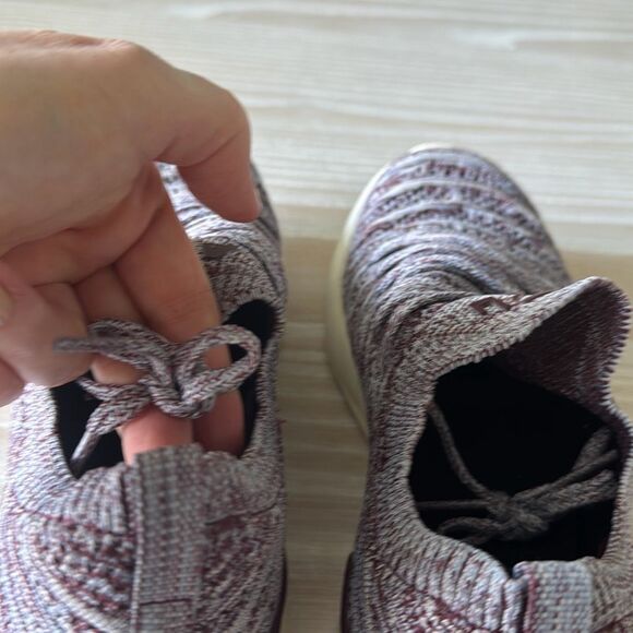 APL Athletic Propulsion Labs - Wave TechLoom Running Sneakers - Burgundy 6.5 - Picture 14 of 14